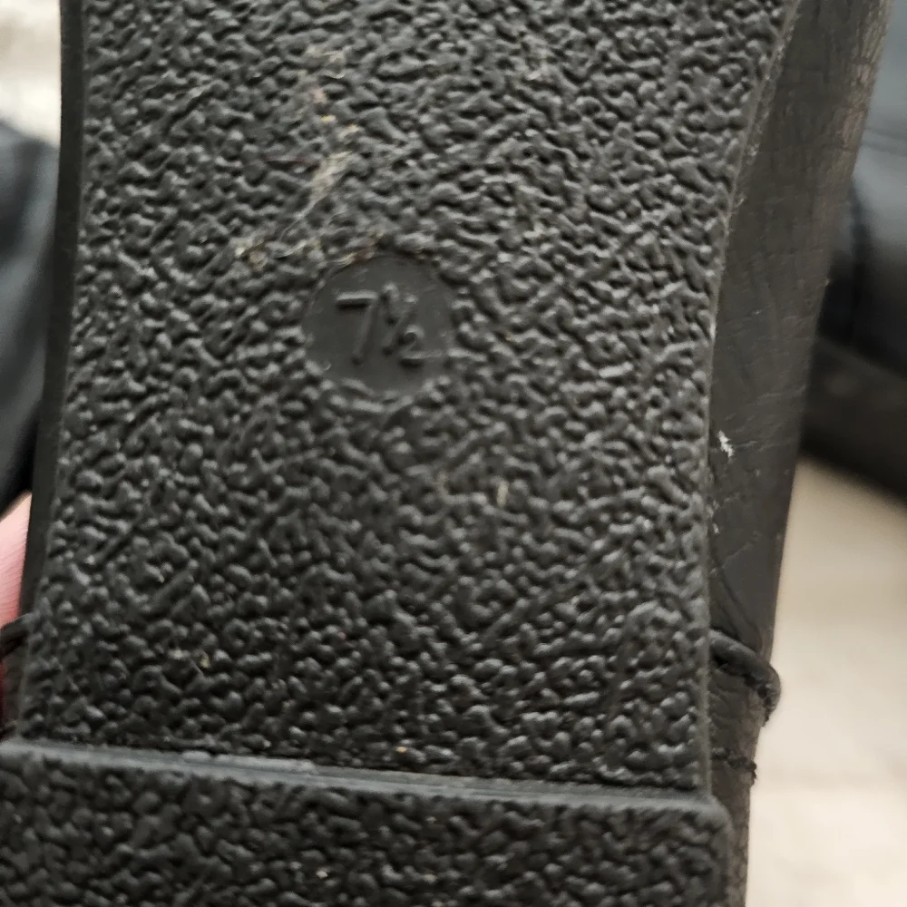 Boots - Picture 5 of 5